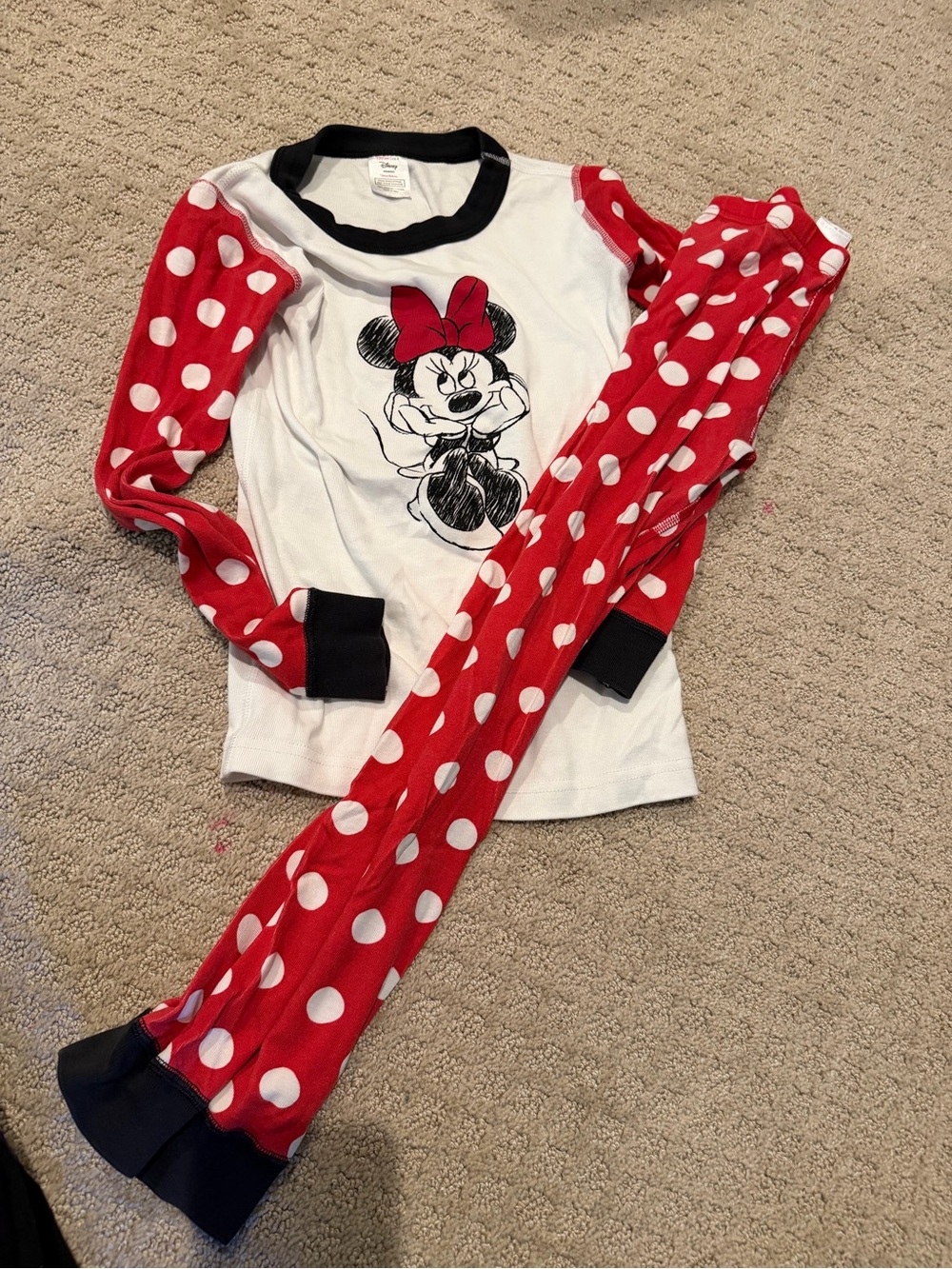 Hanna Andersson Red White and Black Minnie Mouse Polka Dot Pajama Set